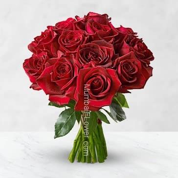 Lovely Bunch of 15 Red Roses for your Loved one. Best way to Compliment,Congratulate and express Love.
