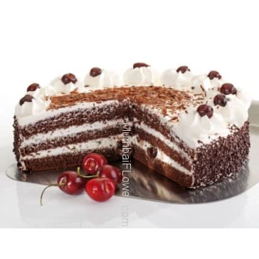 Beautiful Black Forest Cake to please your taste buds 2kg. Please Order 1 Day in advance.