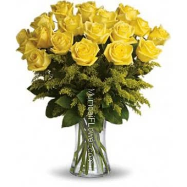 For your best friend 24 Yellow Roses in a Vase for Friendship