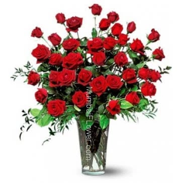 Romantic,30 Valentine Red Roses in a Simple Glass Vase for your Love.