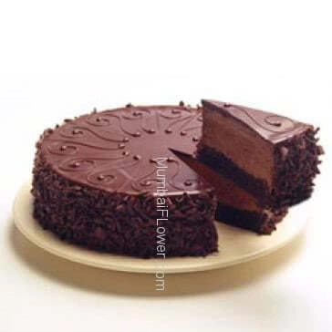 Explosion of Chocolate in your mouth Half Kg. Chocolate Truffle Cake