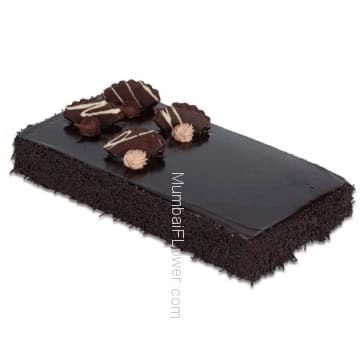3 Kg. Delicious Chocolate Cake. Please order 1-2 Days in advance.