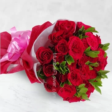 Hand Bouquet of 25 Red Roses nicely decorated with colored Paper Packing and Ribbons