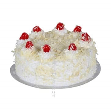 Half Kg. Premium Quality White Forest Cake, best quality and flavour... Order 1 Day in advance. Please note : Cake icing may differ from shown picture.