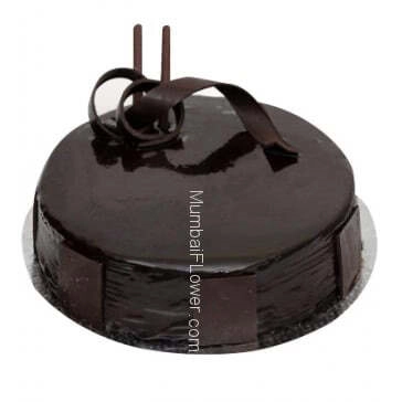 Half Kg. Premium Dark Chocolate Cake, best quality and taste...  Order 1 Day in advance. Please note : Cake icing may differ from shown picture.