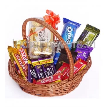 Basket of Chocolates, contains 1pc Temptation 72g., 1pc Oreo 120g., 1pc Silk 55g., 1pc Bournville 31g., 2pc 5 Star 43g., 3pc Kitkat 13g. , 3pc Dairymilk 13g., and 16pc Ferrero Rocher Box.
